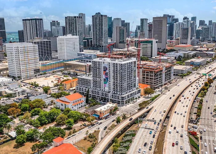 Wonderful Unit In Downtown Miami With Free Parking